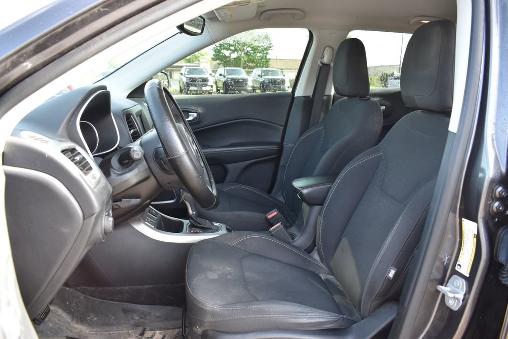 Used 2019 Jeep Compass Sport w/ Tech Group FWD image 6