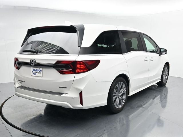 Used 2025 Honda Odyssey Touring image 9