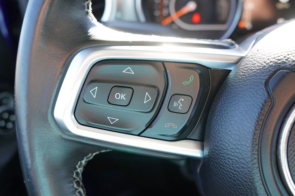 Used 2019 Jeep Wrangler Unlimited Sahara w/ Uconnect 4C Nav & Sound Group AWD/4WD image 30