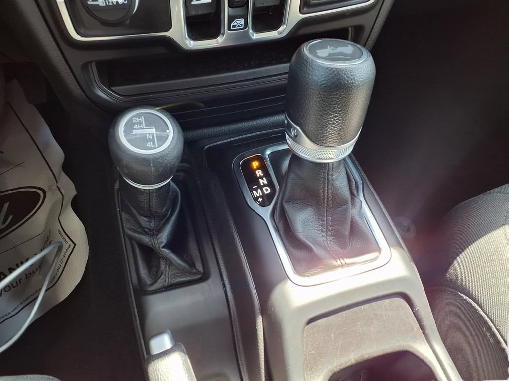 Used 2022 Jeep Wrangler Unlimited Sport AWD/4WD image 15