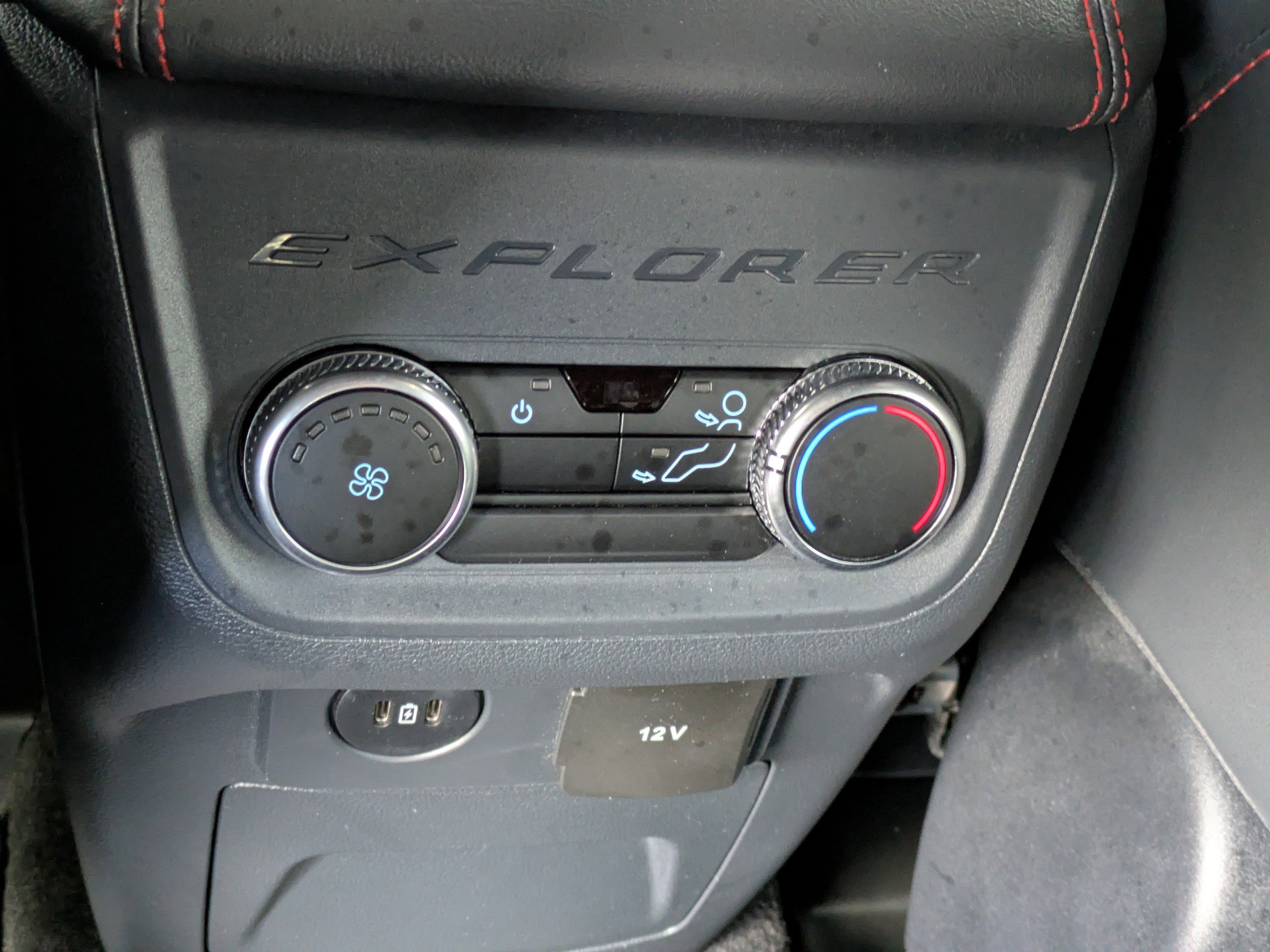Certified 2025 Ford Explorer ST-Line AWD/4WD image 17