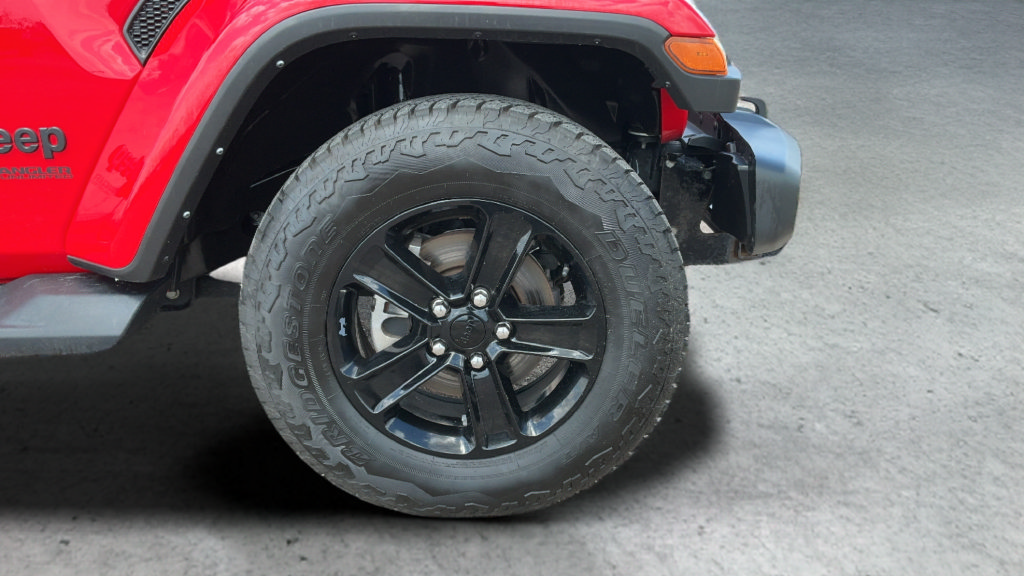 Used 2021 Jeep Wrangler Unlimited Sahara AWD/4WD image 23
