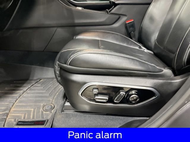 Used 2023 Jeep Grand Cherokee L Overland w/ Luxury Tech Group IV AWD/4WD image 21