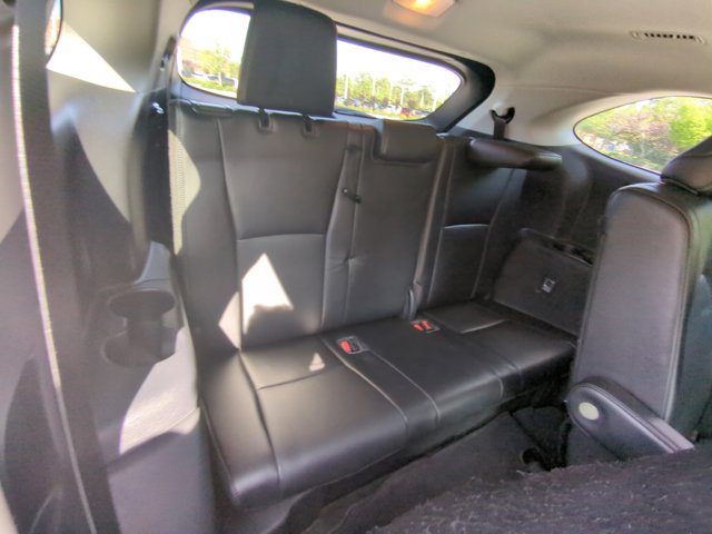 Used 2023 Toyota Highlander Limited FWD image 32