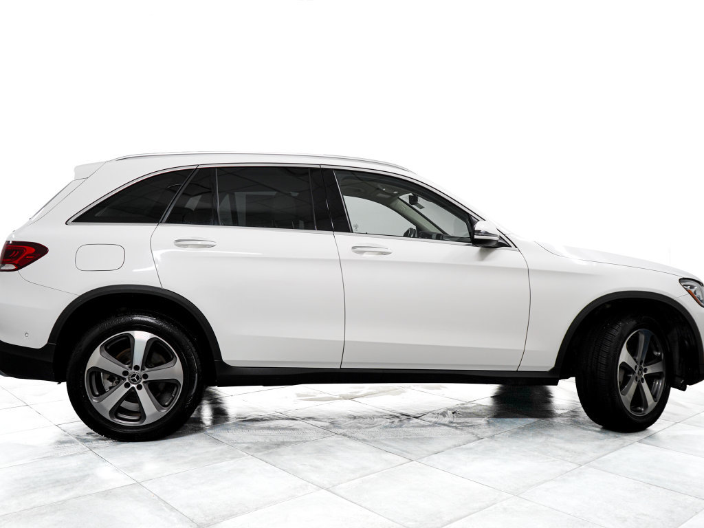 Used 2022 Mercedes-Benz GLC 300 4MATIC w/ Premium Package Lite image 7