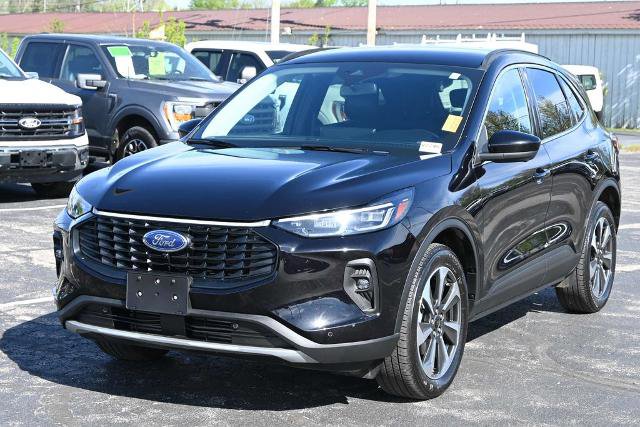 Certified 2024 Ford Escape Platinum AWD/4WD image 5
