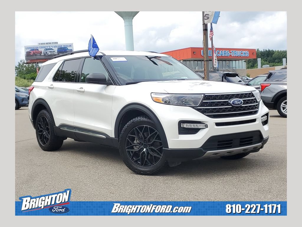 Certified 2022 Ford Explorer XLT w/ Equipment Group 202A AWD/4WD image 1