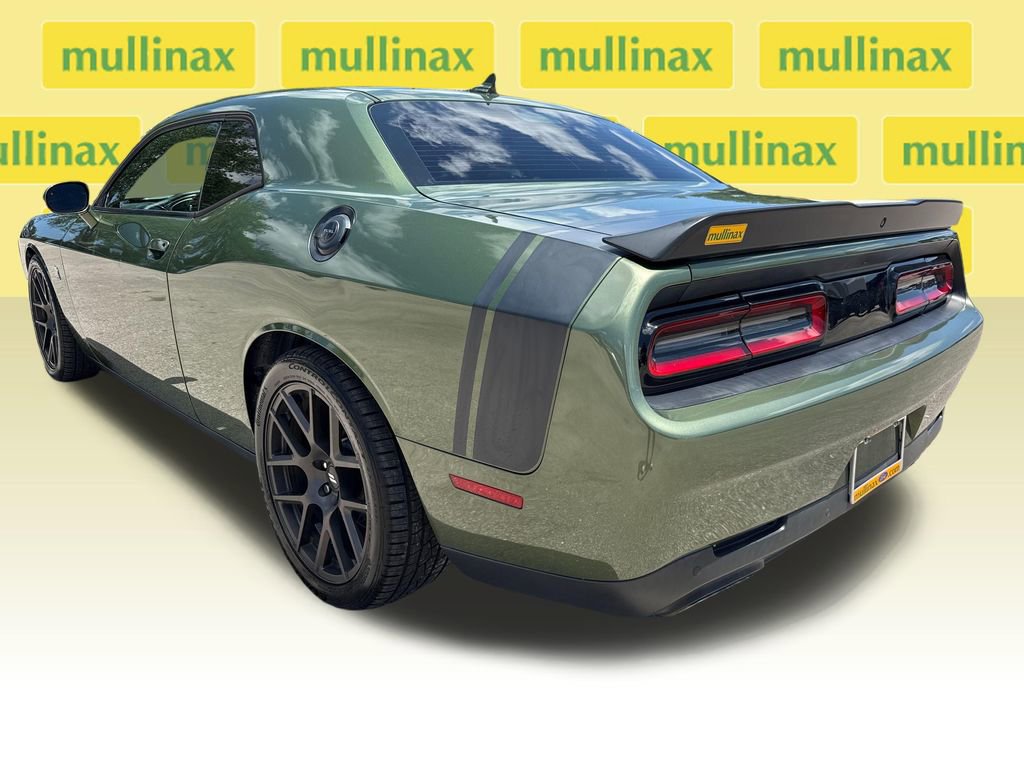 Used 2018 Dodge Challenger R/T Scat Pack w/ Leather Interior Group RWD image 8
