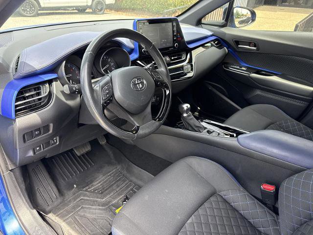 Used 2022 Toyota C-HR XLE FWD image 25
