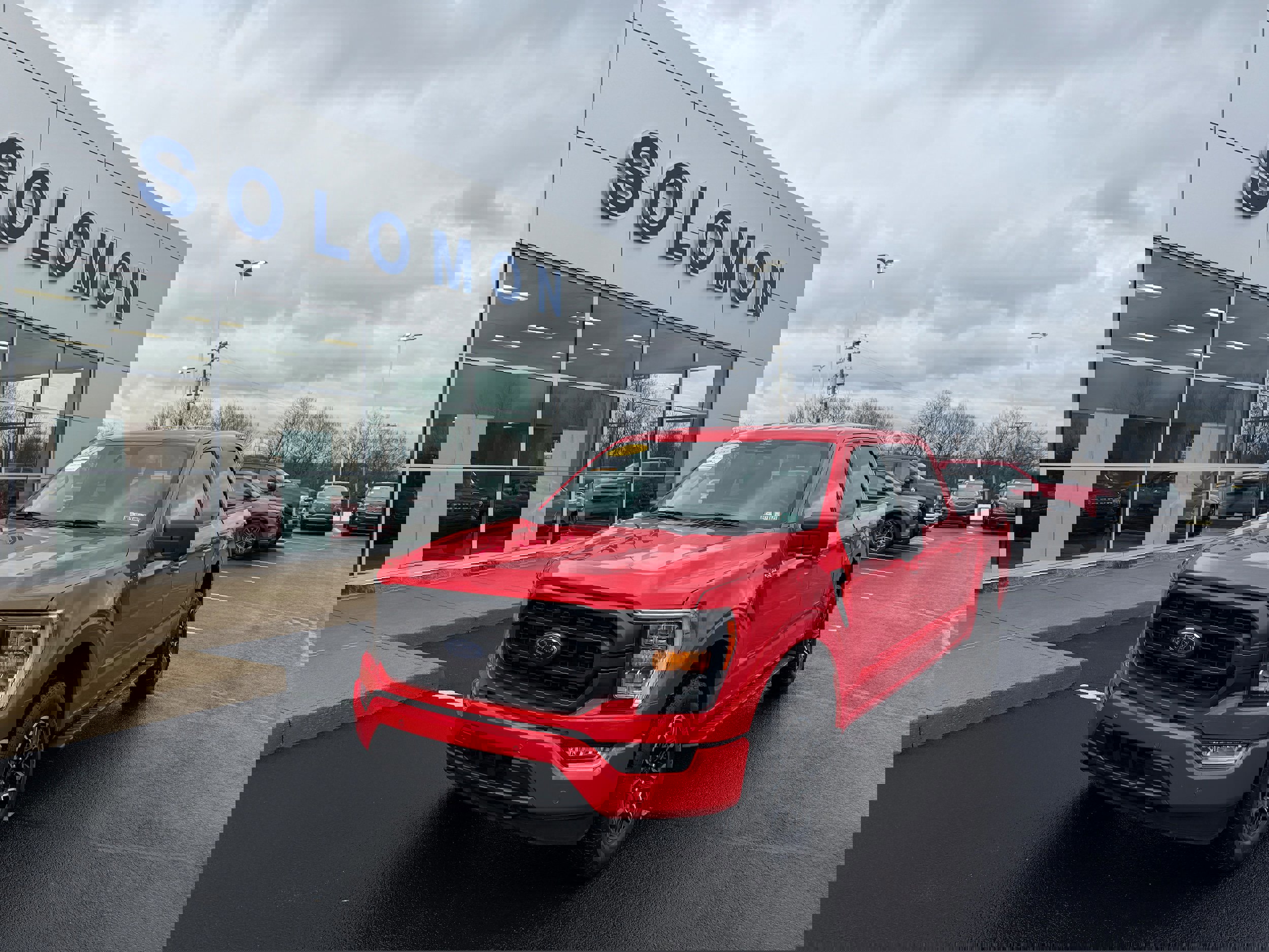 Certified 2023 Ford F150 XLT w/ Equipment Group 302A High image 8