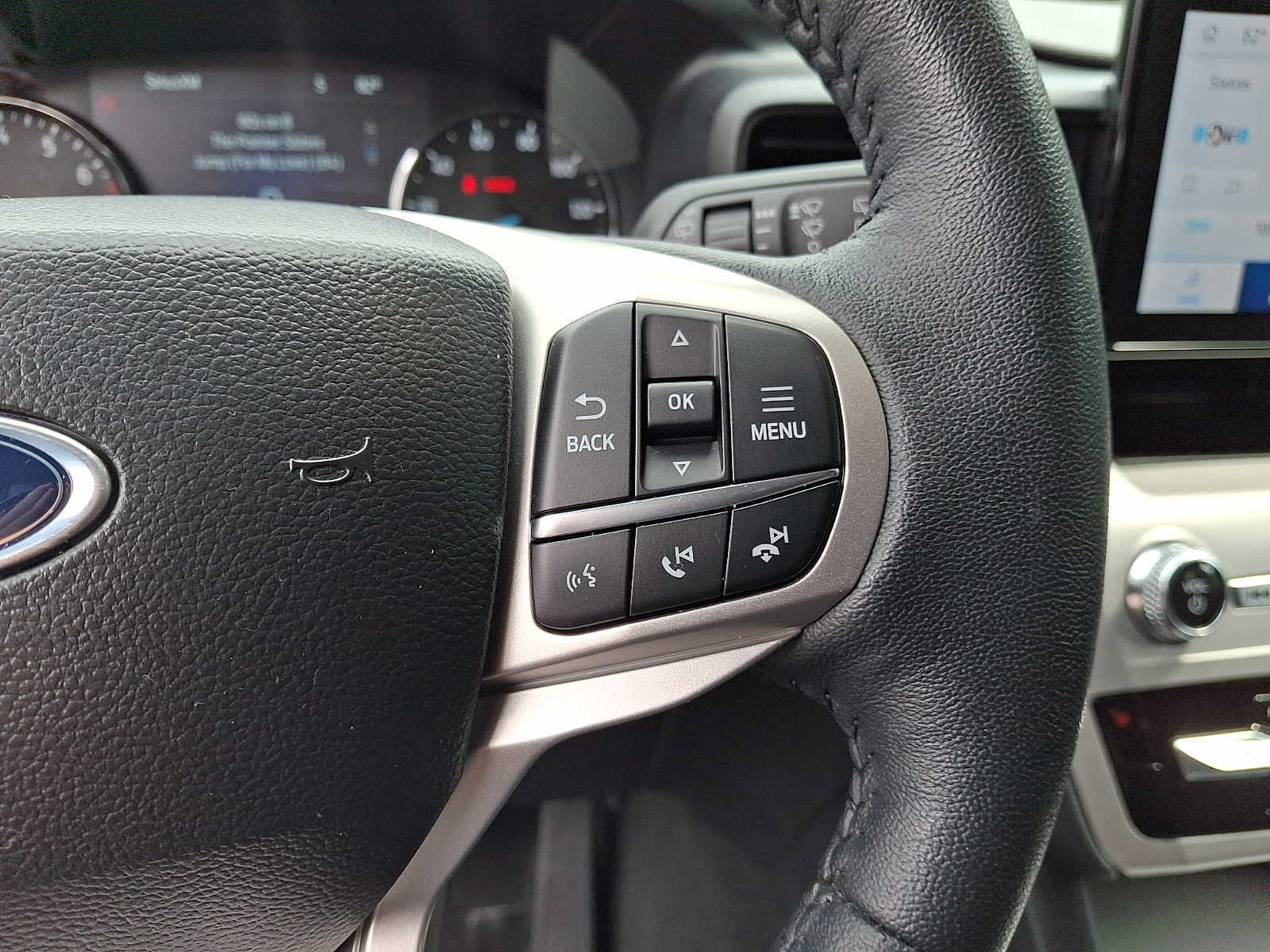 Certified 2024 Ford Explorer XLT AWD/4WD image 23