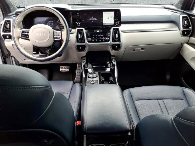Used 2023 Kia Sorento SX Prestige w/ Panoramic Sunroof Package AWD/4WD image 15