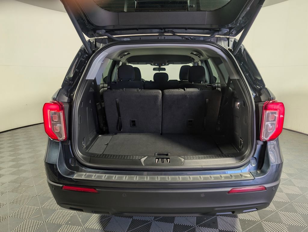 Certified 2022 Ford Explorer XLT RWD image 6