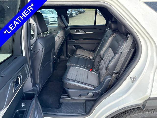 Certified 2025 Ford Explorer ST-Line w/ Premium Package RWD image 6