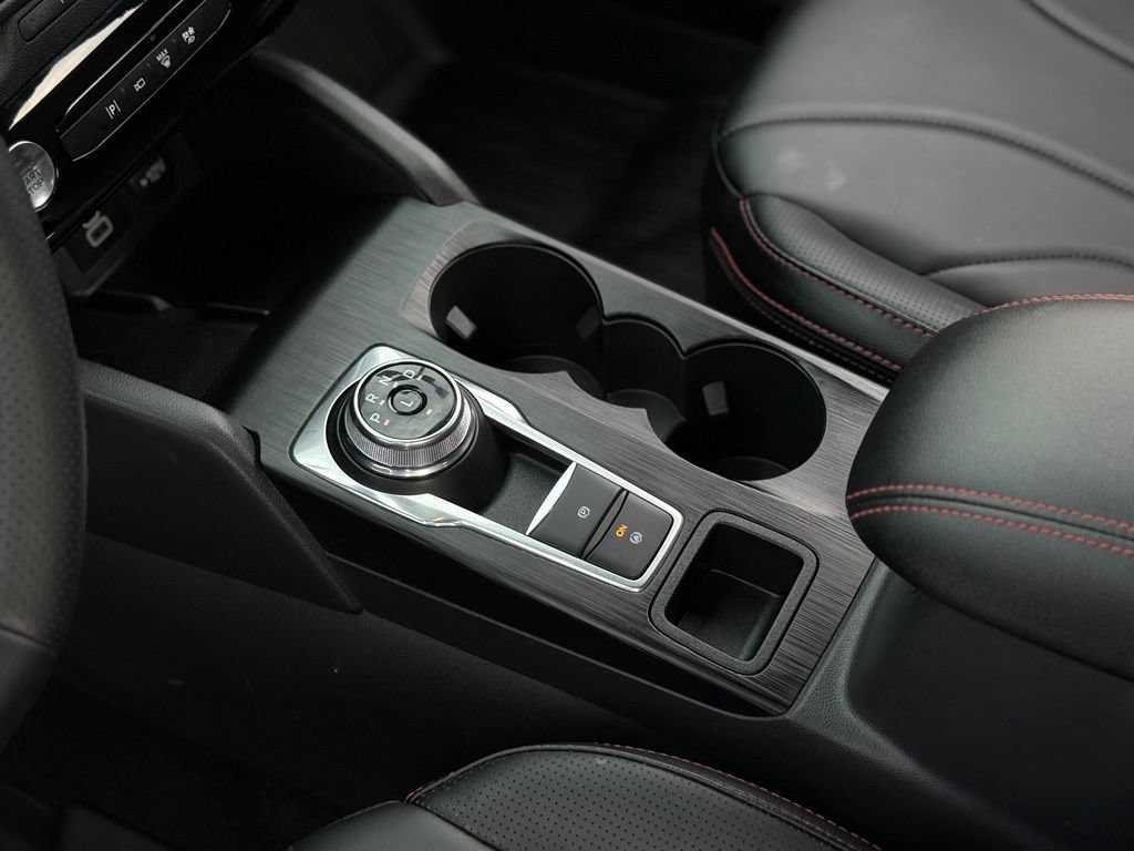 Certified 2025 Ford Escape ST-Line Elite w/ Premium Technology Package AWD/4WD image 23