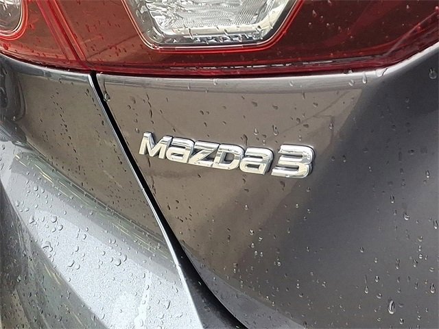 Used 2018 MAZDA MAZDA3 Sport w/ Preferred Equipment Package image 31