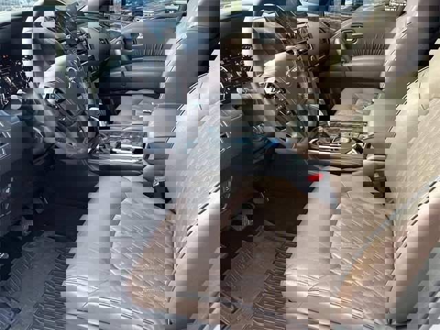 Used 2024 Nissan Armada Platinum w/ Captain's Chairs Package image 29