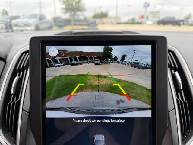 Certified 2024 Ford Edge SE w/ Black Appearance Package AWD/4WD image 18
