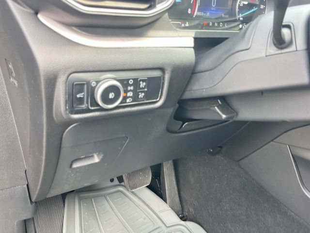 Certified 2024 Ford Explorer XLT w/ Equipment Group 202A AWD/4WD image 37
