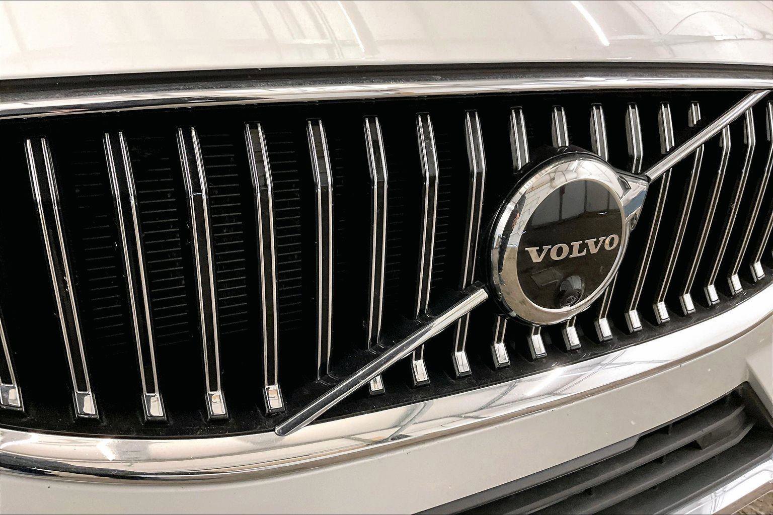 Used 2022 Volvo XC60 T8 Inscription Expression w/ Advanced Package image 29