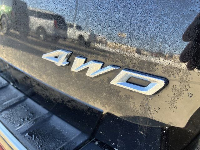 Certified 2021 Ford Explorer Platinum w/ Equipment Group 601A image 11