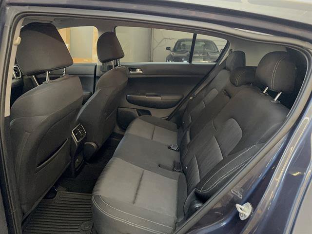 Used 2020 Kia Sportage LX AWD/4WD image 10