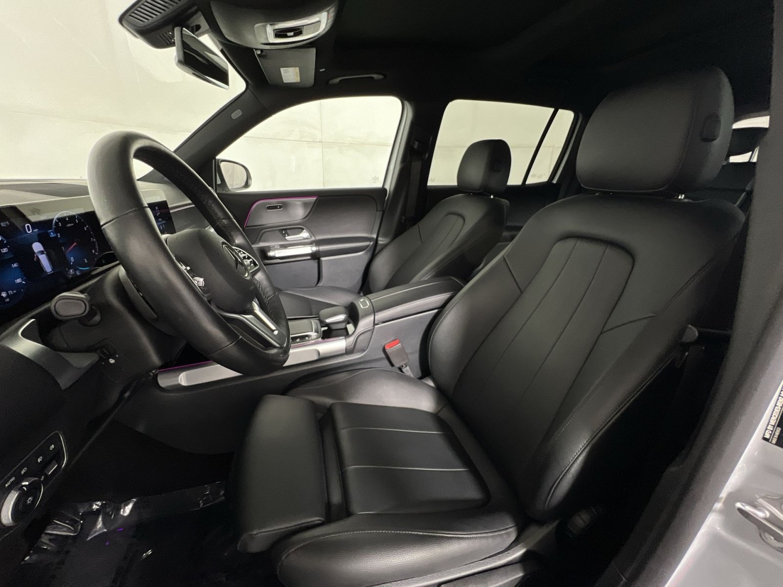 Used 2022 Mercedes-Benz GLB 250 4MATIC image 13