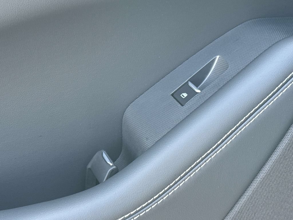 Certified 2024 Ford Mustang Mach-E Select RWD image 14