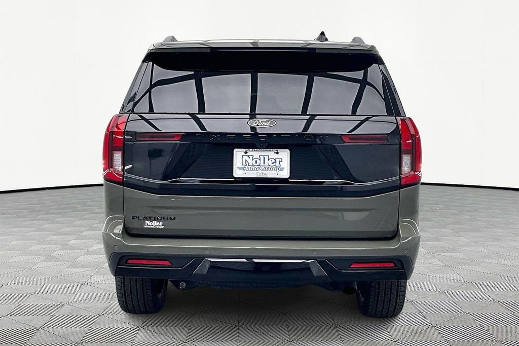 Certified 2025 Ford Expedition Platinum w/ Stealth Performance Package image 4