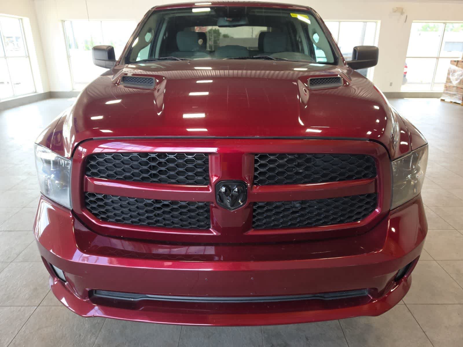 Used 2019 RAM 1500 Express w/ Wheel & Sound Group AWD/4WD image 4