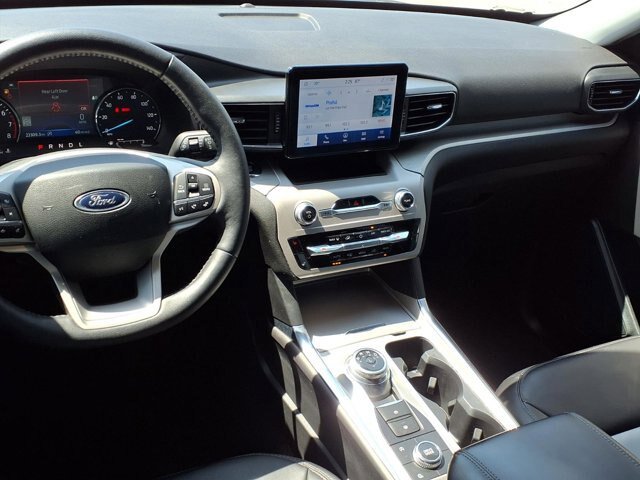 Certified 2023 Ford Explorer XLT w/ Equipment Group 202A AWD/4WD image 6
