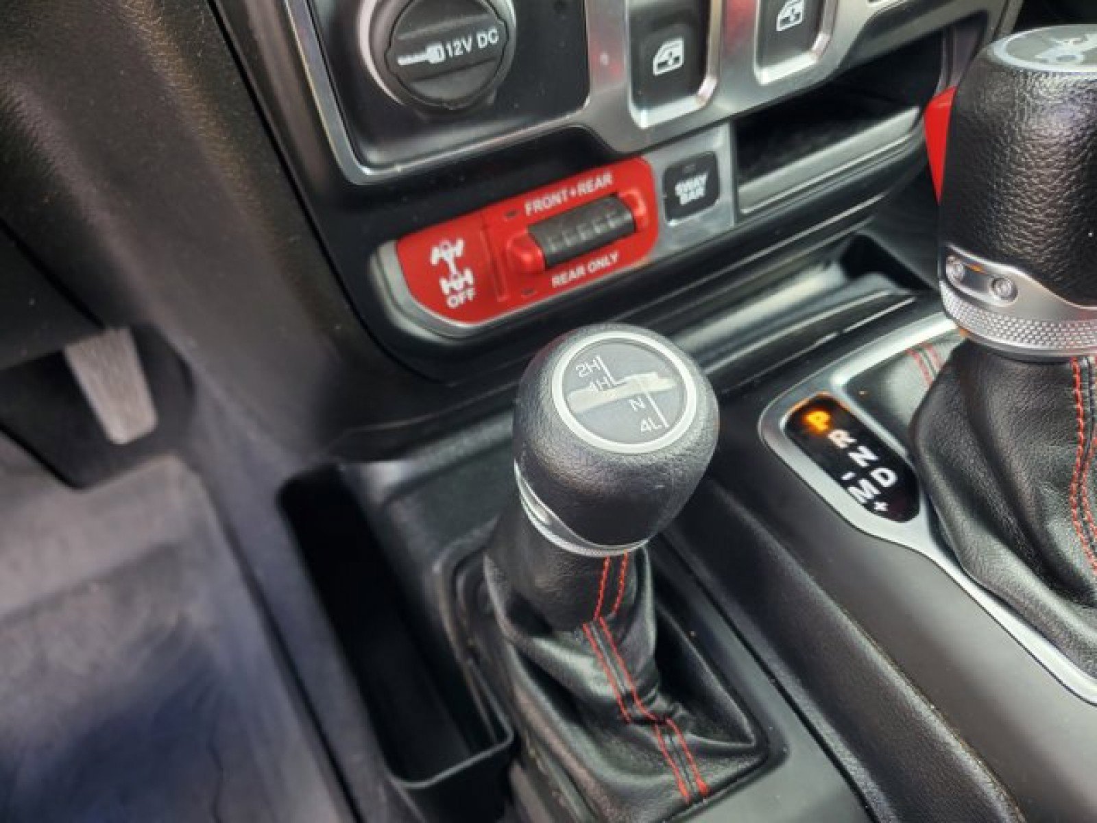 Used 2020 Jeep Wrangler Rubicon AWD/4WD image 23