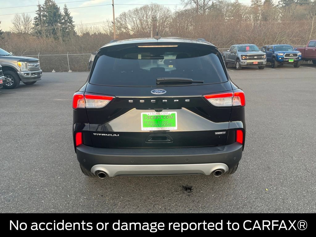 Certified 2022 Ford Escape Titanium image 6