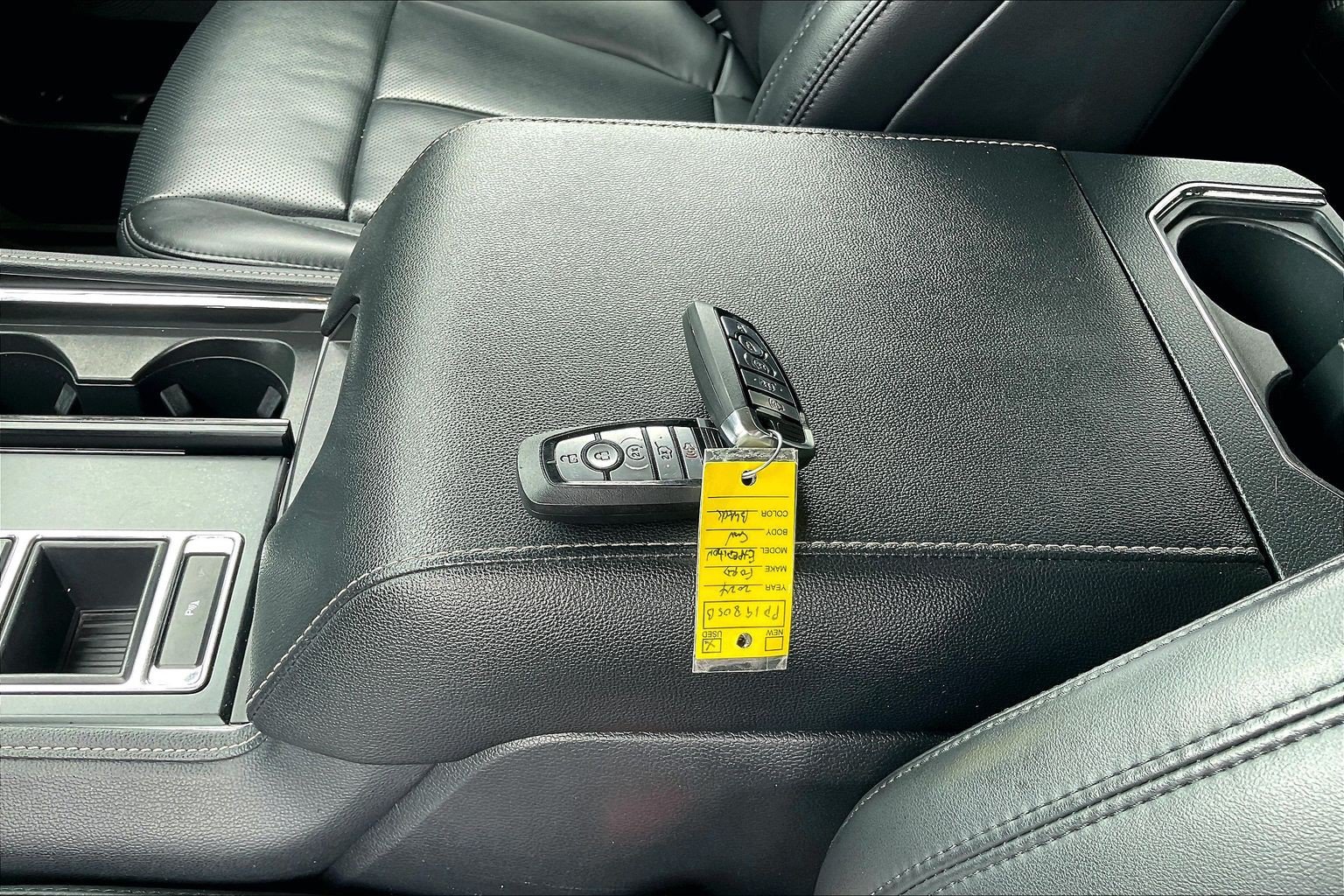 Certified 2024 Ford Expedition XLT RWD image 9