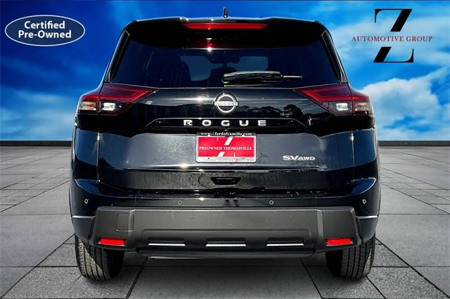Used 2024 Nissan Rogue SV image 4