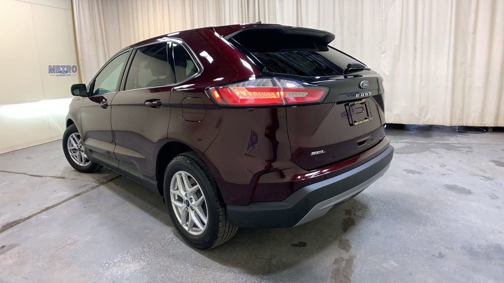Certified 2022 Ford Edge SEL w/ Convenience Package image 4