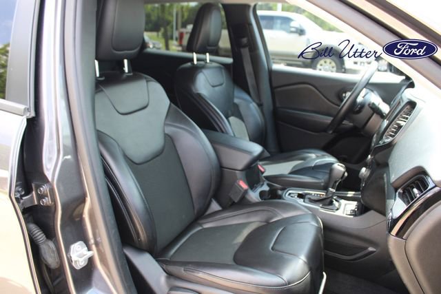 Used 2021 Jeep Cherokee Latitude Plus FWD image 11