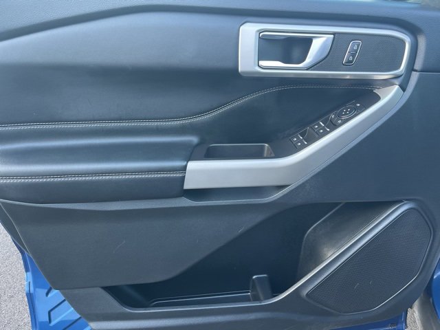 Certified 2022 Ford Explorer XLT w/ Equipment Group 202A image 19