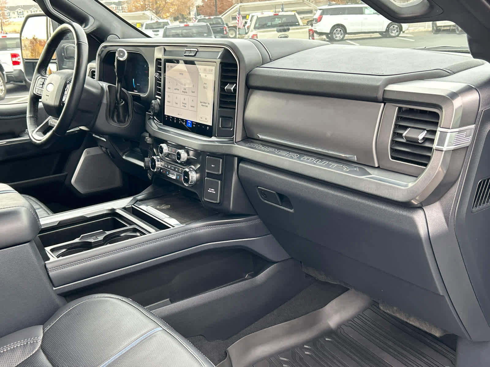 Certified 2025 Ford F350 Platinum w/ FX4 Off-Road Package image 20