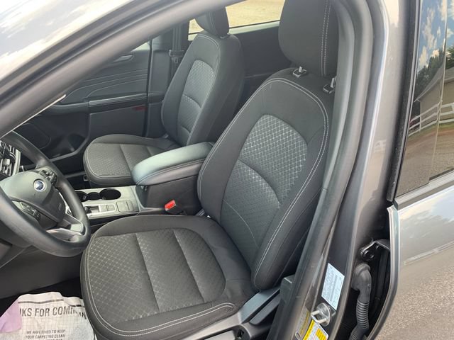 Certified 2025 Ford Escape Active FWD image 9