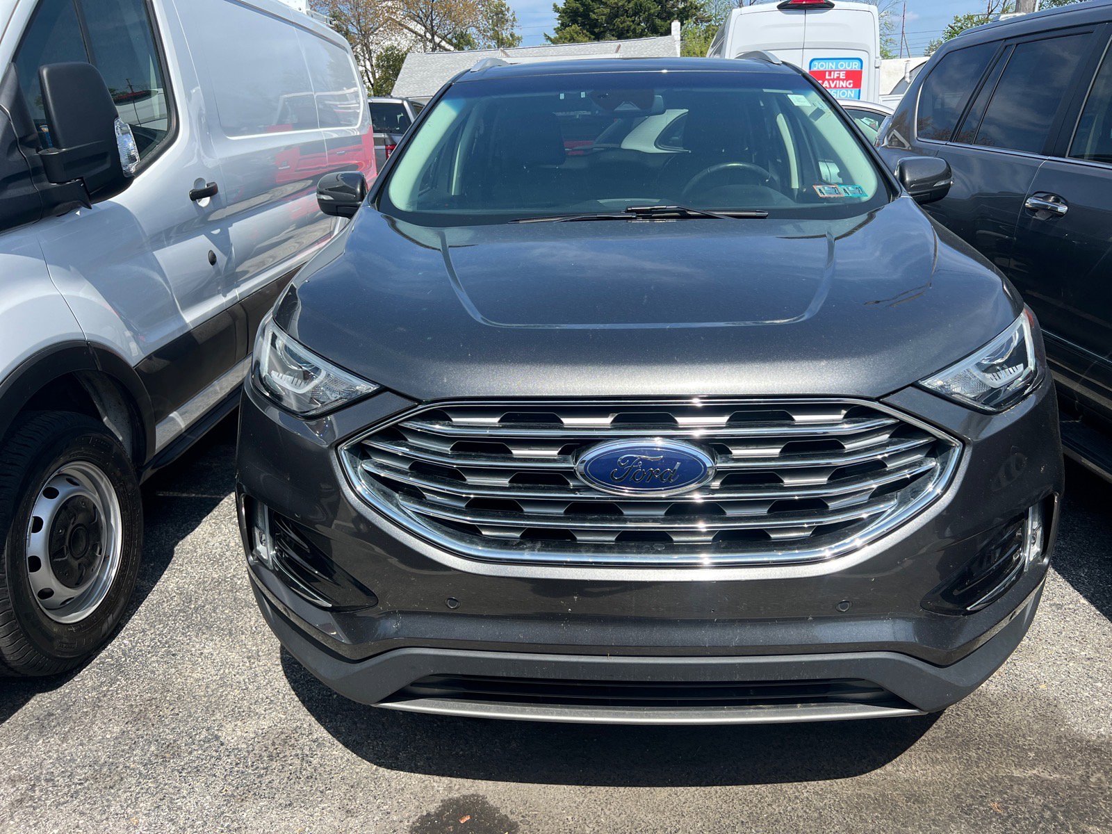 Certified 2020 Ford Edge Titanium image 2