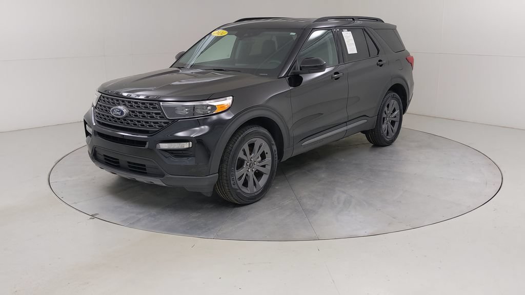 Certified 2024 Ford Explorer XLT w/ Equipment Group 202A AWD/4WD image 21