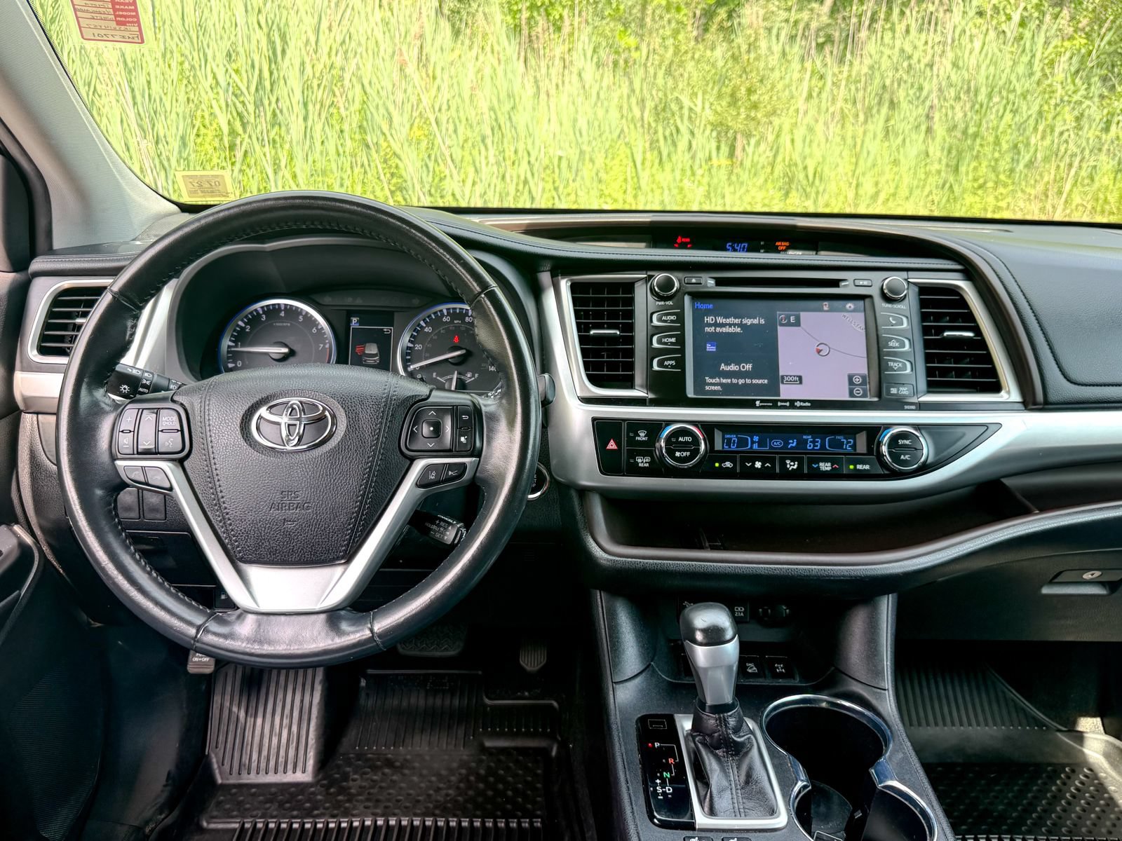 Used 2019 Toyota Highlander XLE AWD/4WD image 22