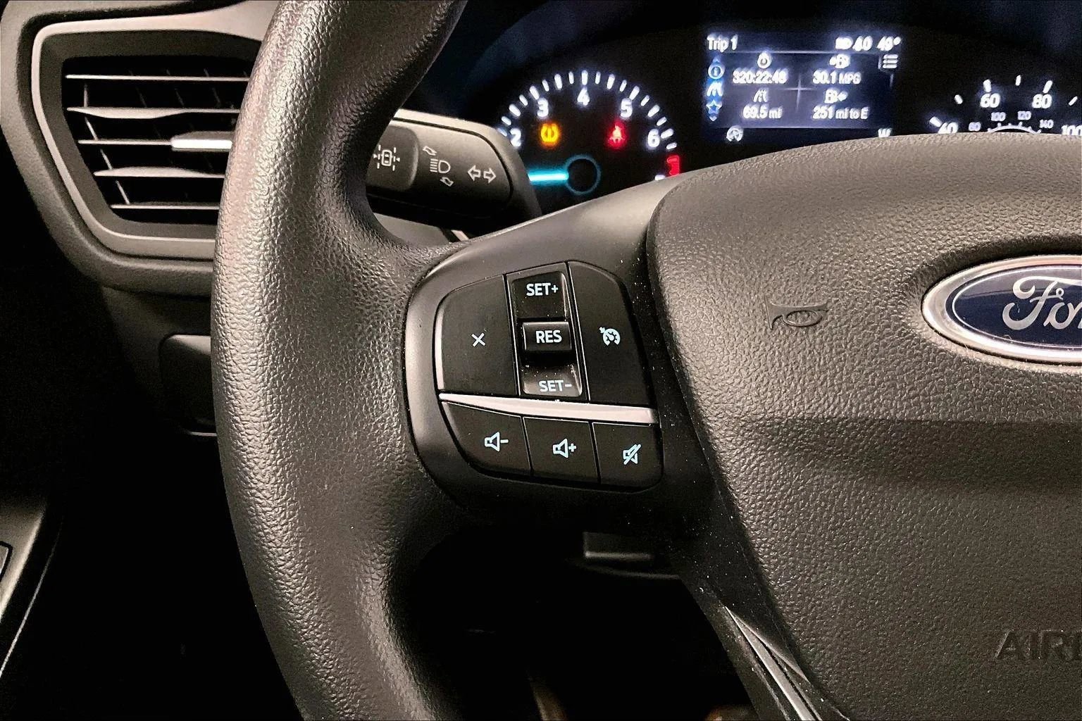 Certified 2022 Ford Escape SE image 17