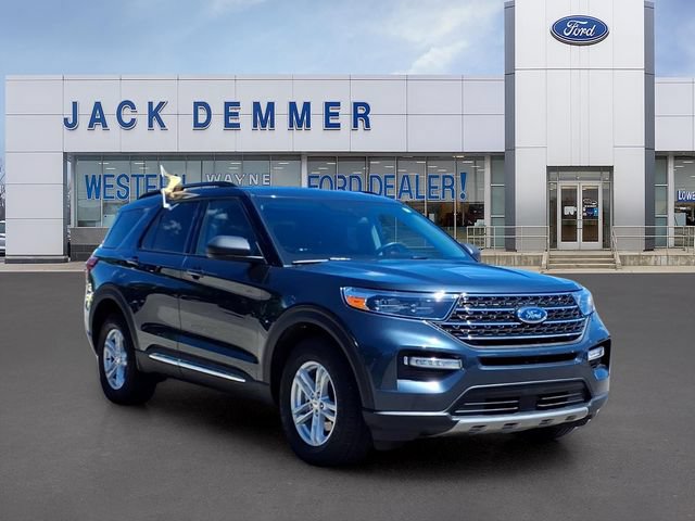 Certified 2022 Ford Explorer XLT w/ Equipment Group 202A
