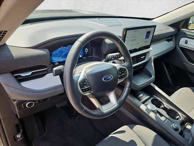 Certified 2025 Ford Explorer Active RWD image 10