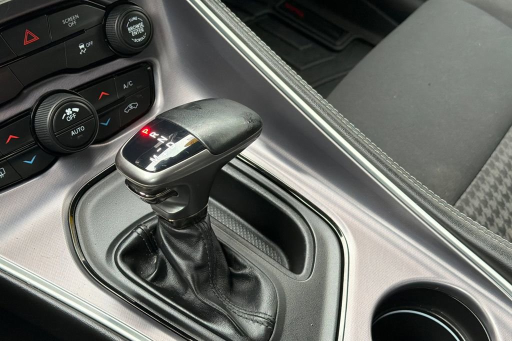 Used 2019 Dodge Challenger SXT image 20