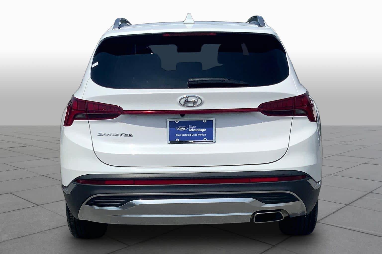 Used 2022 Hyundai Santa Fe SEL w/ Convenience + Premium Package FWD image 5