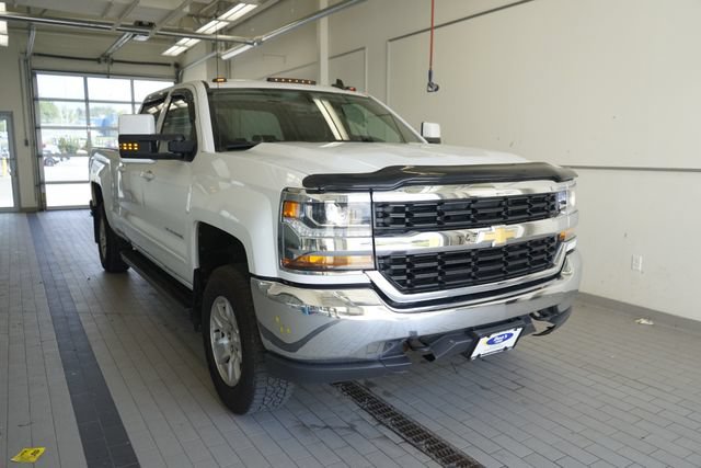 Used 2018 Chevrolet Silverado 1500 LT w/ Trailering Package AWD/4WD image 15