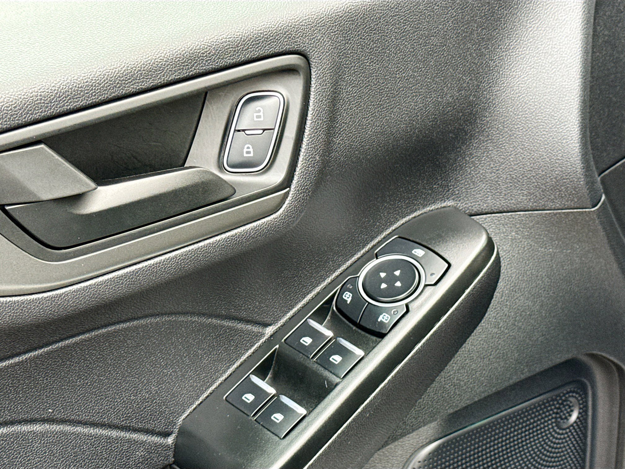 Certified 2025 Ford Escape Active image 8